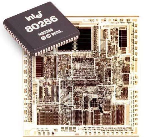 1982年2月1日,英特尔推出intel 80286